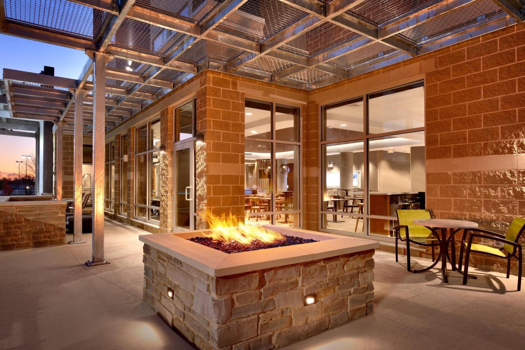 Springhill Suites By Marriott Coralville Exteriér fotografie