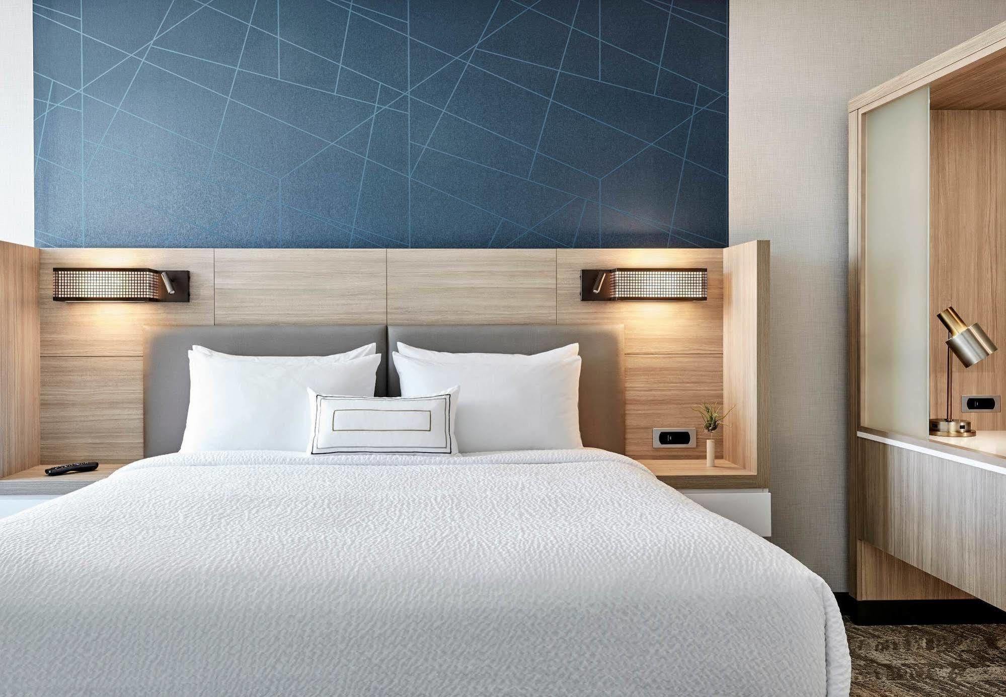 Springhill Suites By Marriott Coralville Exteriér fotografie