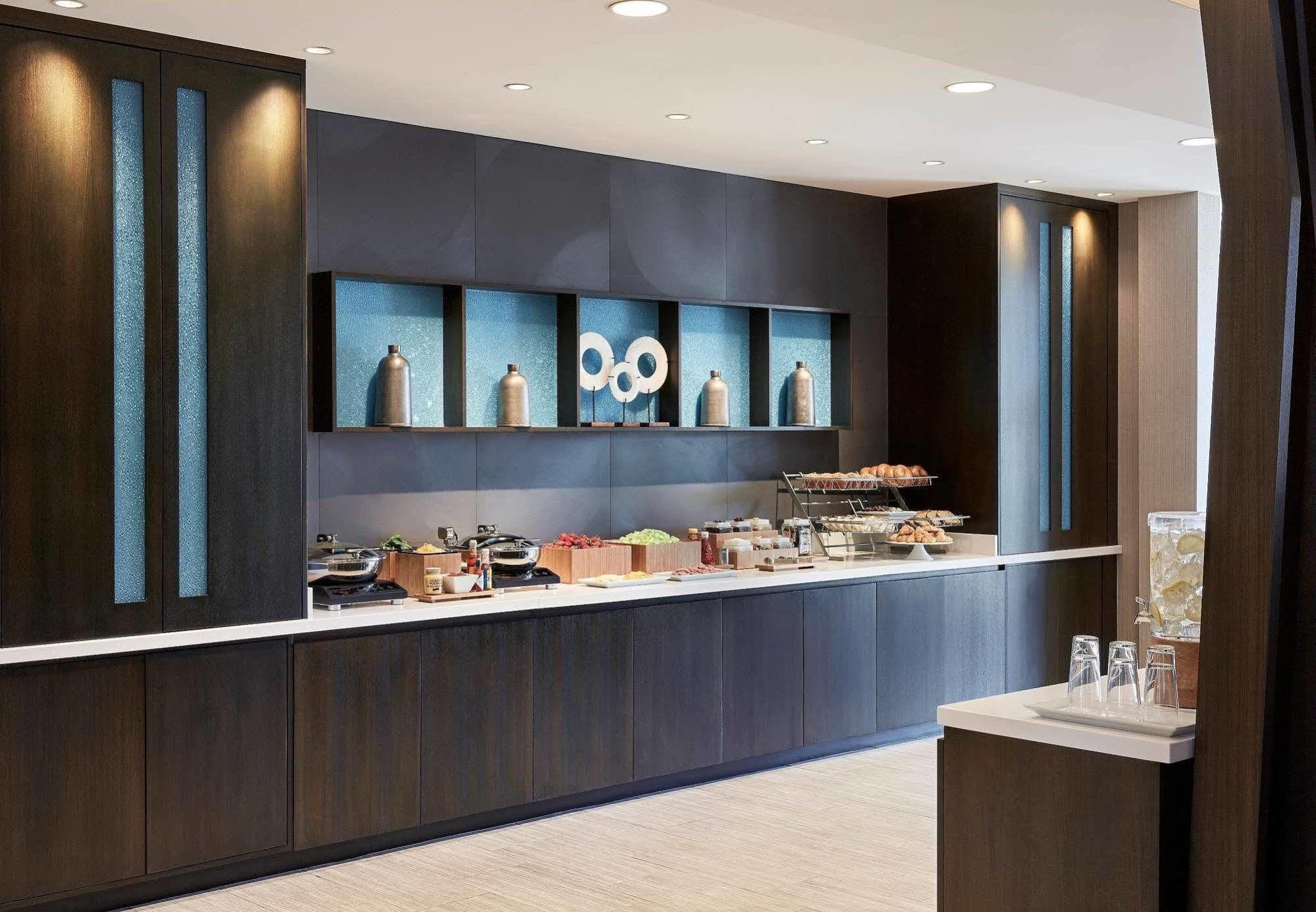 Springhill Suites By Marriott Coralville Exteriér fotografie