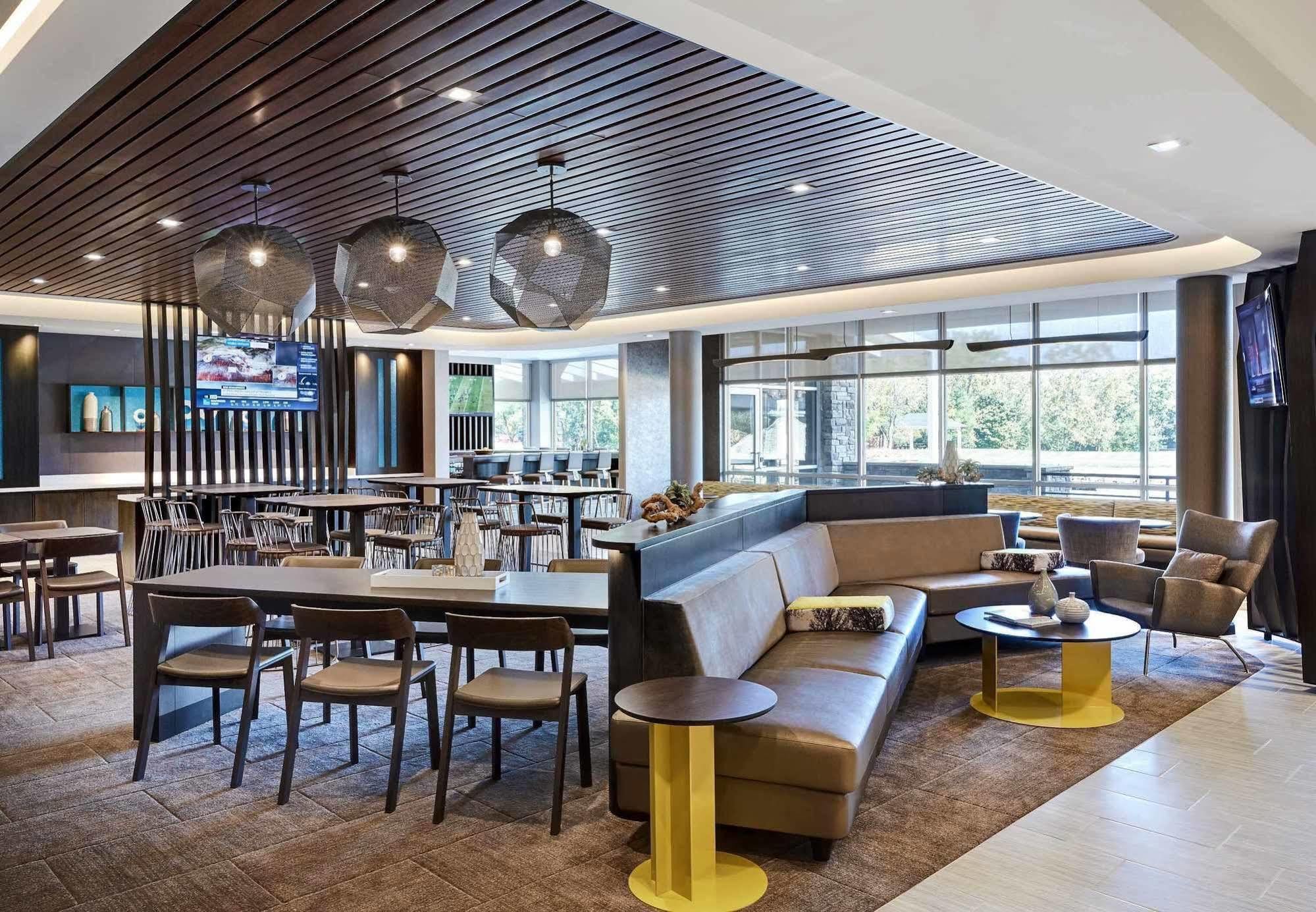 Springhill Suites By Marriott Coralville Exteriér fotografie